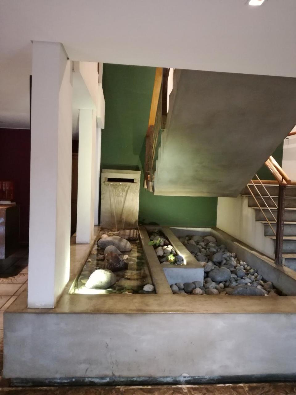 Hosteria Aca Al Sur Villa La Angostura Exterior foto